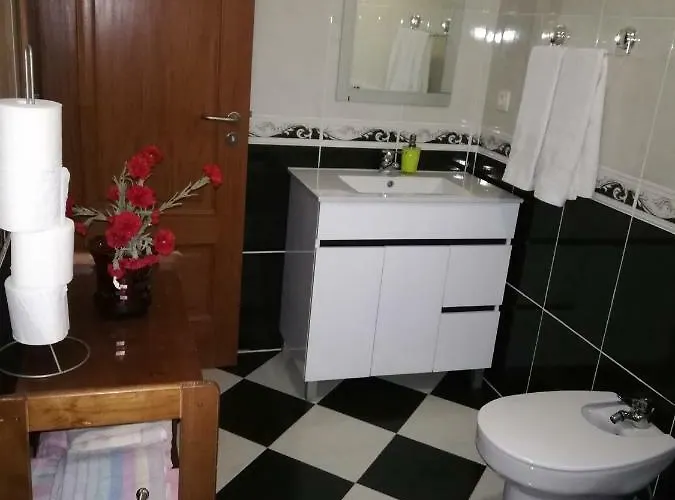 Imaculado Village פונשל